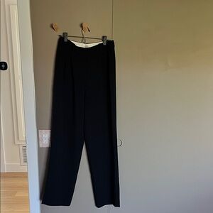 Aritzia Black effortless Pant